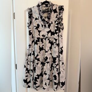 Crown & Ivy Monochrome Floral Dress